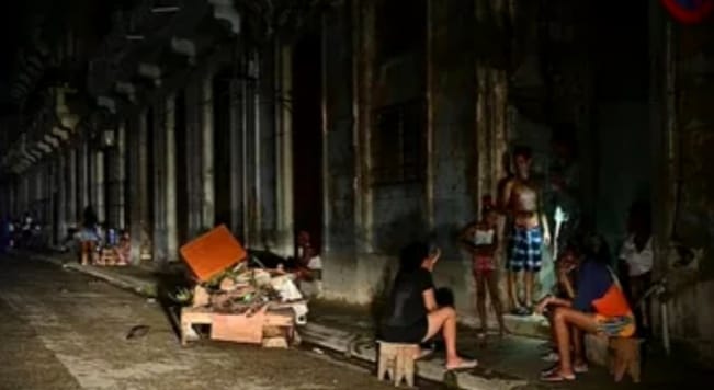 Apagones y fallas de conectividad agravan la tensión social en La Habana