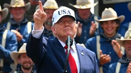 Trump vuelve a la "carga" sobre Cuba y reafirma su interés político